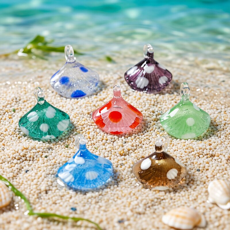 Marine Life Aquariums - カラフルなミニ貝殻チャームガラスペンダントかわいい海洋生物の装飾品 DIY ジュエリー作成アクセサリー水族館の装飾用品